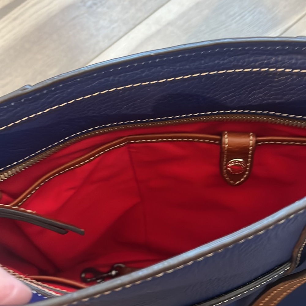 Dooney & Bourke tote - Picture 9 of 13